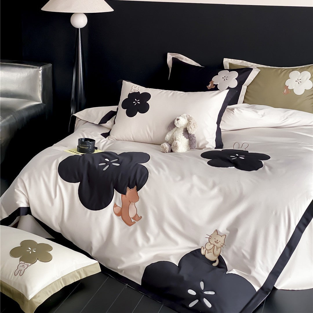 Cotton Sateen Duvet Cover Set with Embroidered Fox and Cat Appliqué