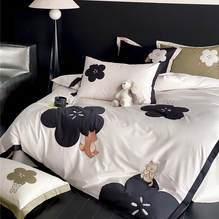 Cotton Sateen Duvet Cover Set with Embroidered Fox and Cat Appliqué