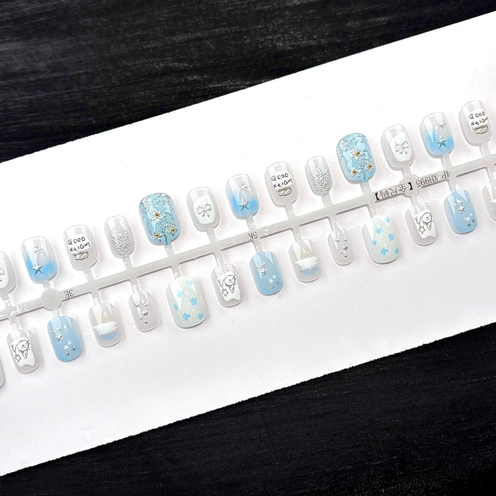 Elegant Polka Dot and Lace Press-On Nail Set