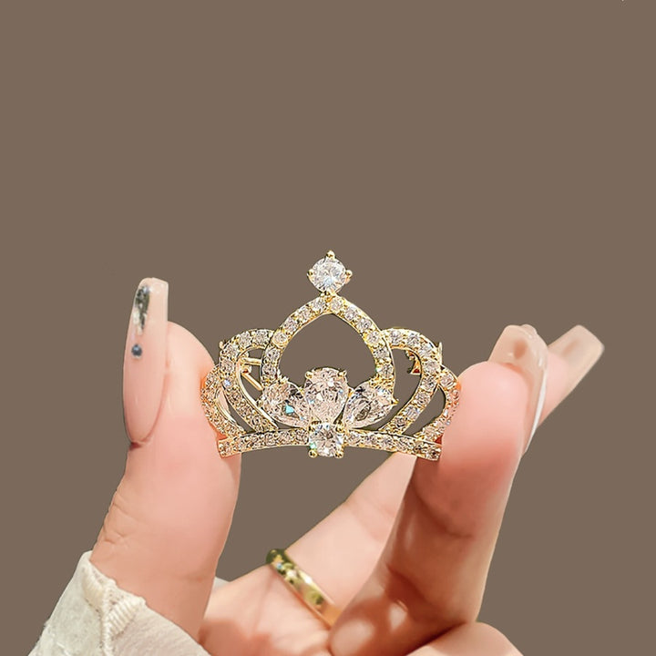 Glittering Crown Brooch Stornfield