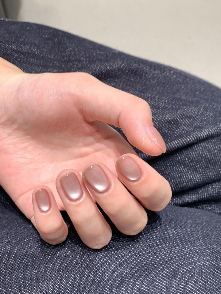 Artificial nails in modern ombre design Stornfield