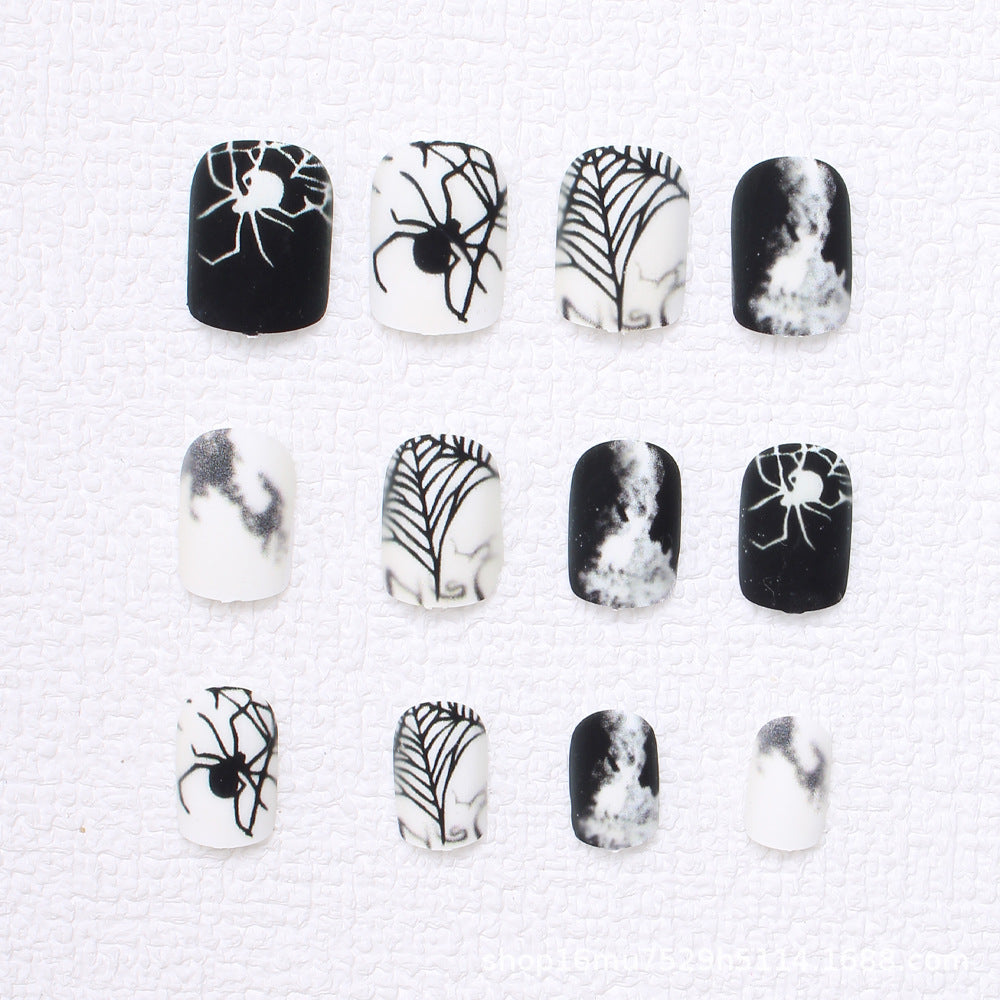 Spooky Spider-Themed Press-On Nails Stornfield