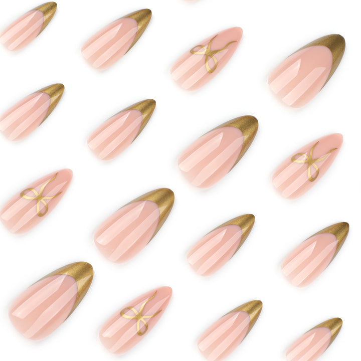 Elegant Nail Art with Gold Accents Stornfield