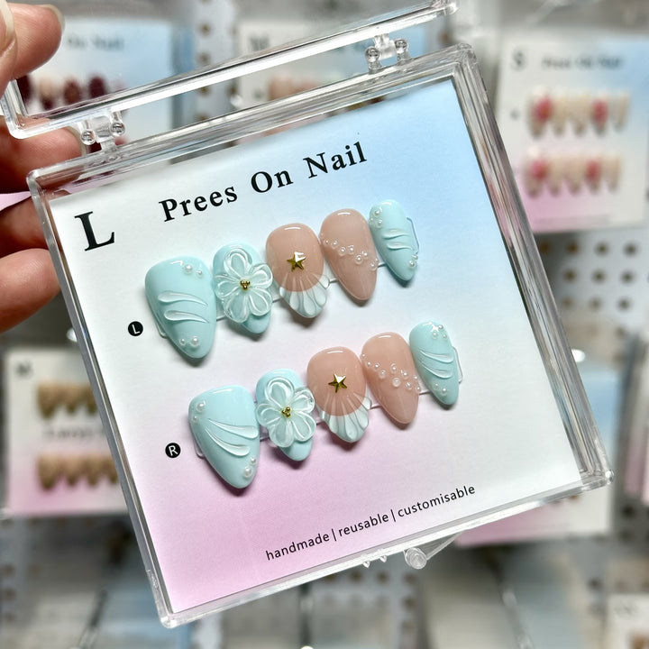 Decorative Handmade Floral Press-On Nail Set