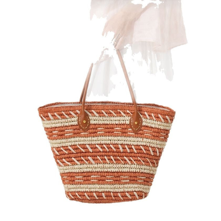 Beach bag made of braided natural material Stornfield