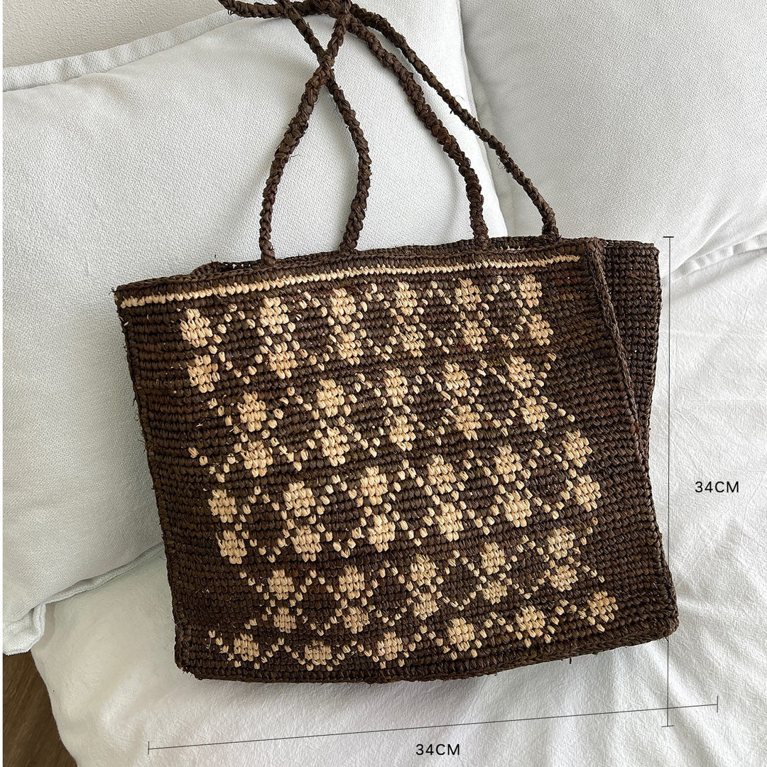 Handcrafted knit bag with floral design Stornfield