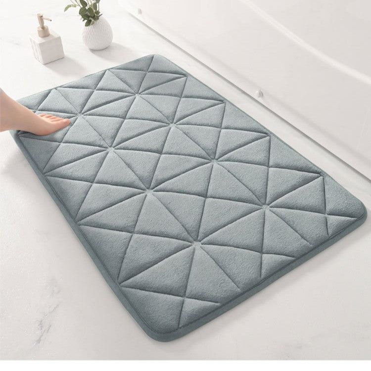 Diamond-Quilted Ultra-Soft Bath Mat