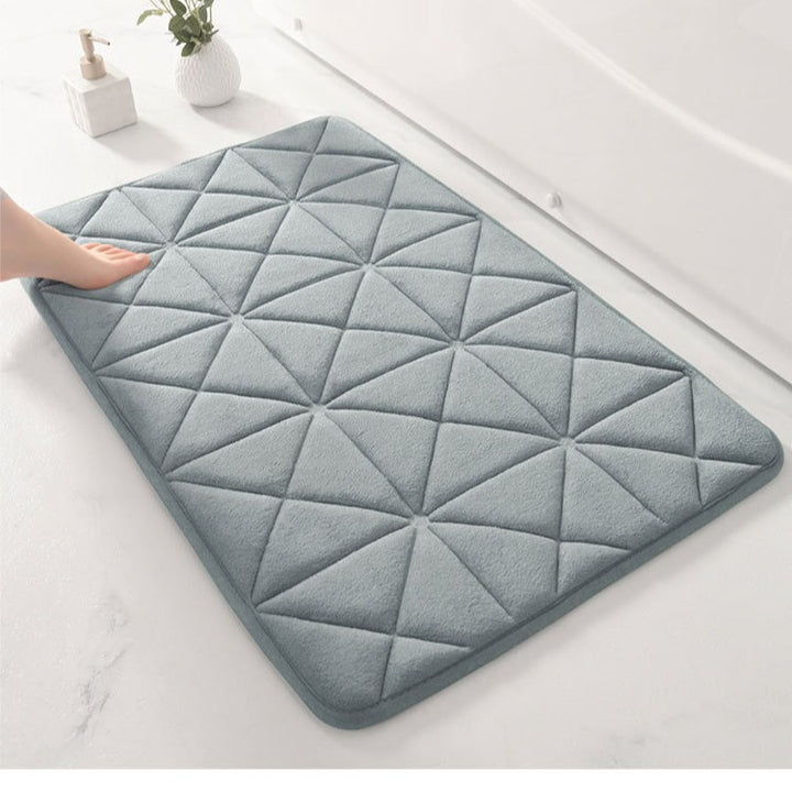 Diamond-Quilted Ultra-Soft Bath Mat