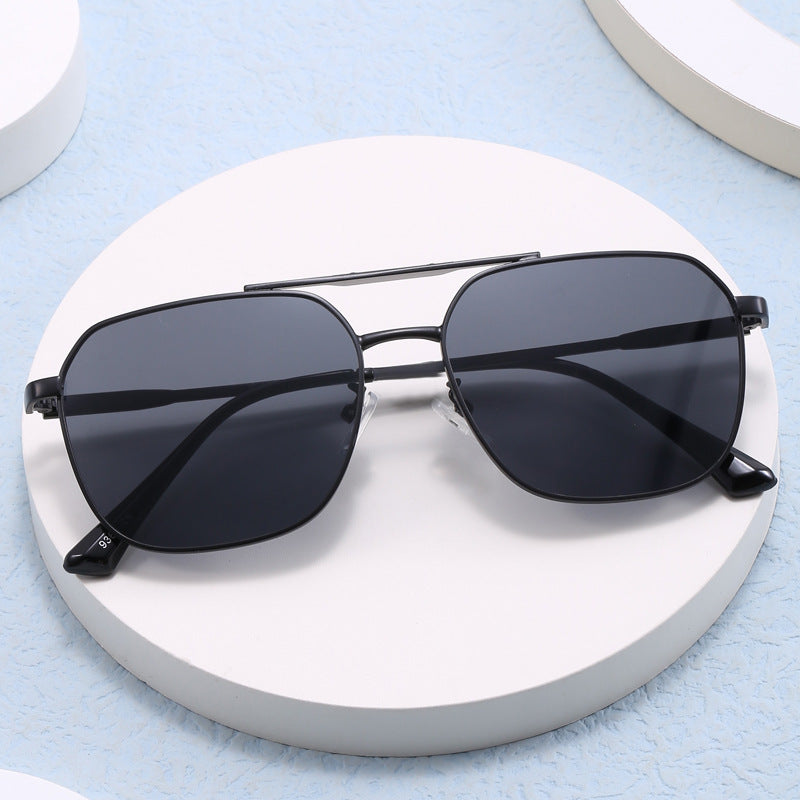 Women Fashionable Oversized Sunglasses in Elegant Shield Design Stornfield