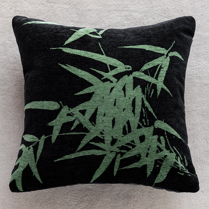 Luxurious cushion with panther design
