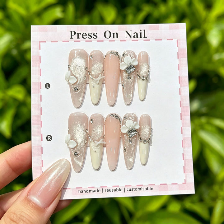 Elegant Reusable Press-On Nail Art Set with Floral Accents