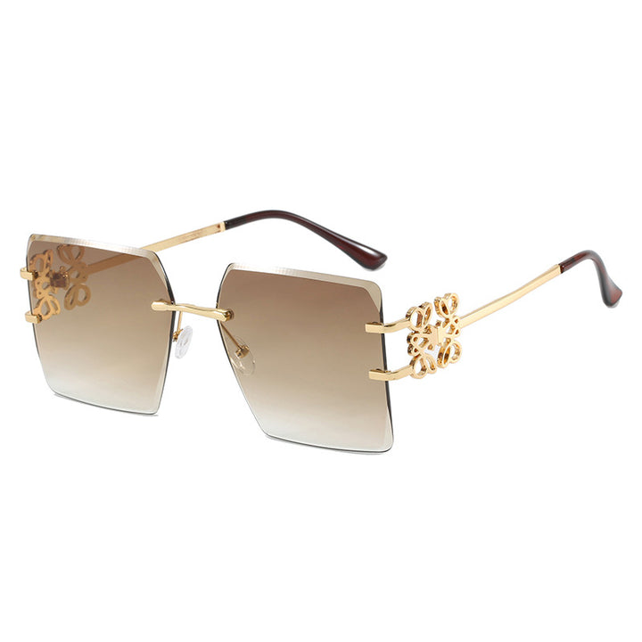 Women's fashionable sunglasses with exceptional design and golden accents Stornfield