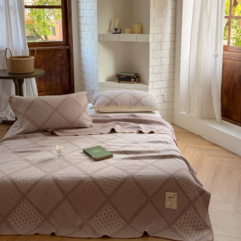Quilted Cotton Jacquard Bedspread and Pillow Shams Set
