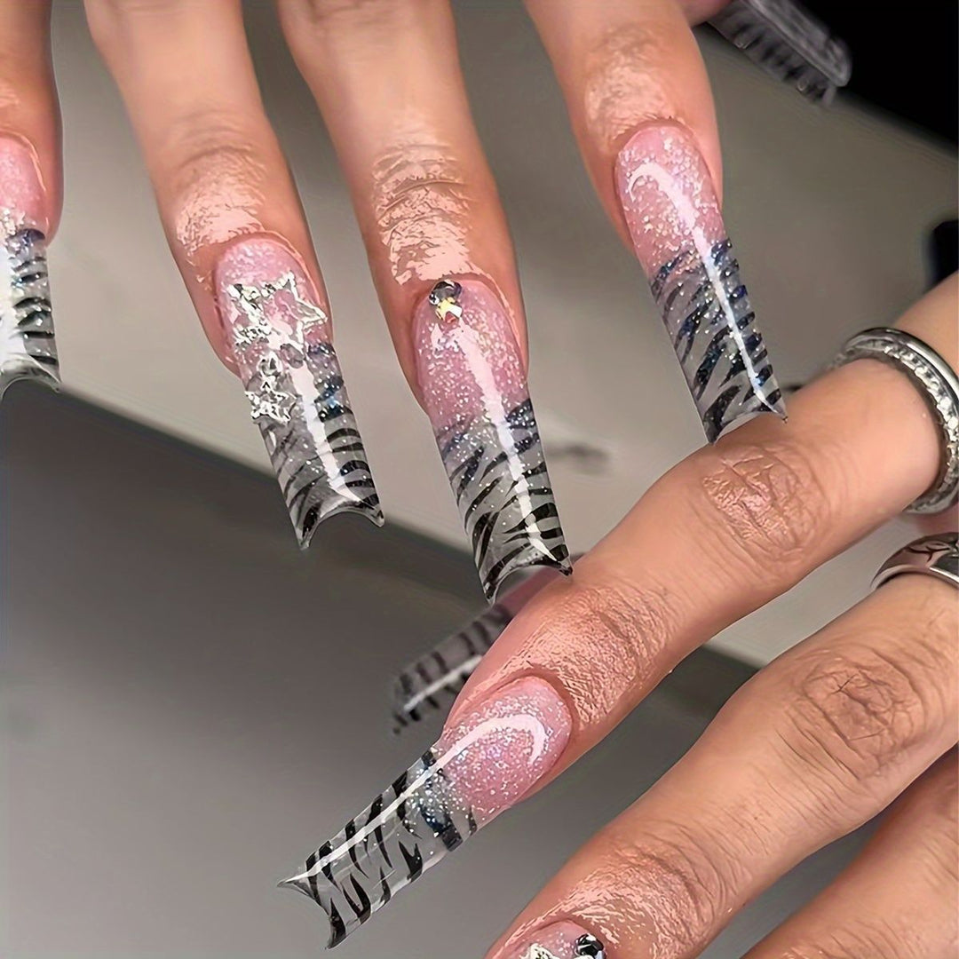 Decorative Press-On Nail Set Stornfield
