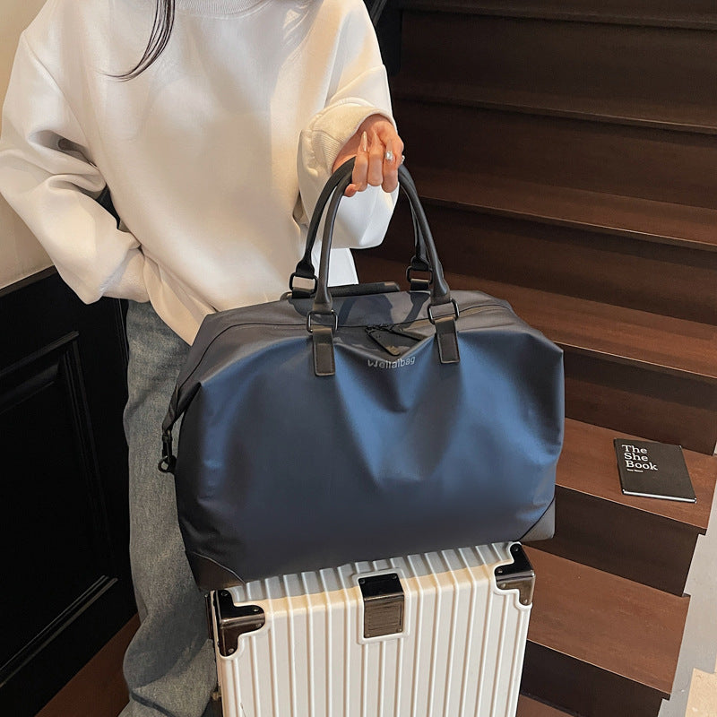 Spacious Multifunctional Travel Bag Stornfield