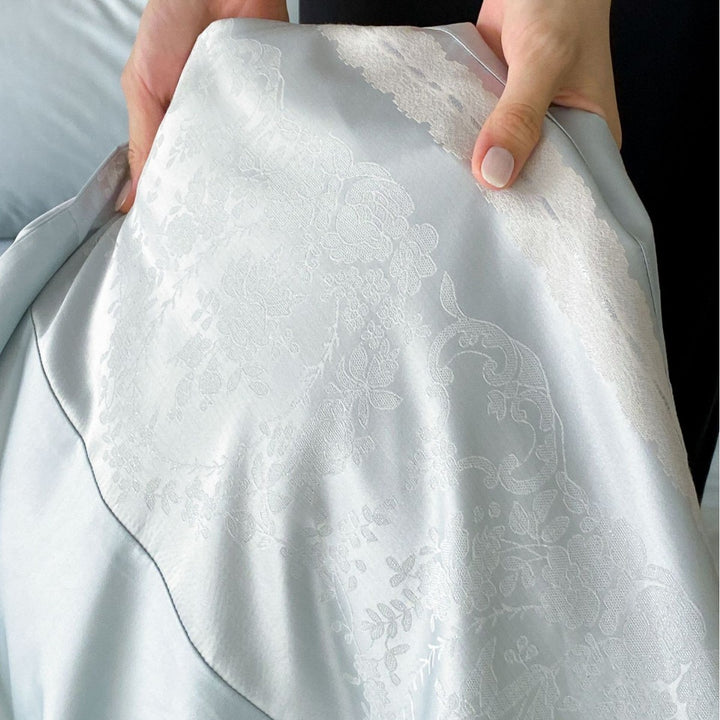 Luxurious satin bedding set with pillowcases and reversible cover