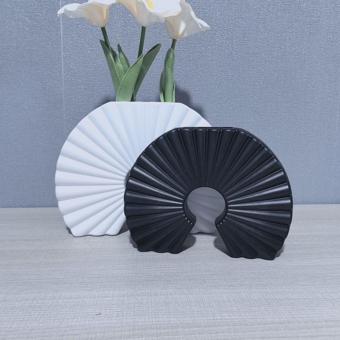 Decorative Fan-Shaped Stornfeild