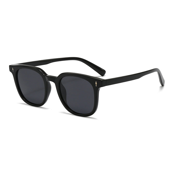 Ladies stylish and fashionable sunglasses with round frame Stornfield