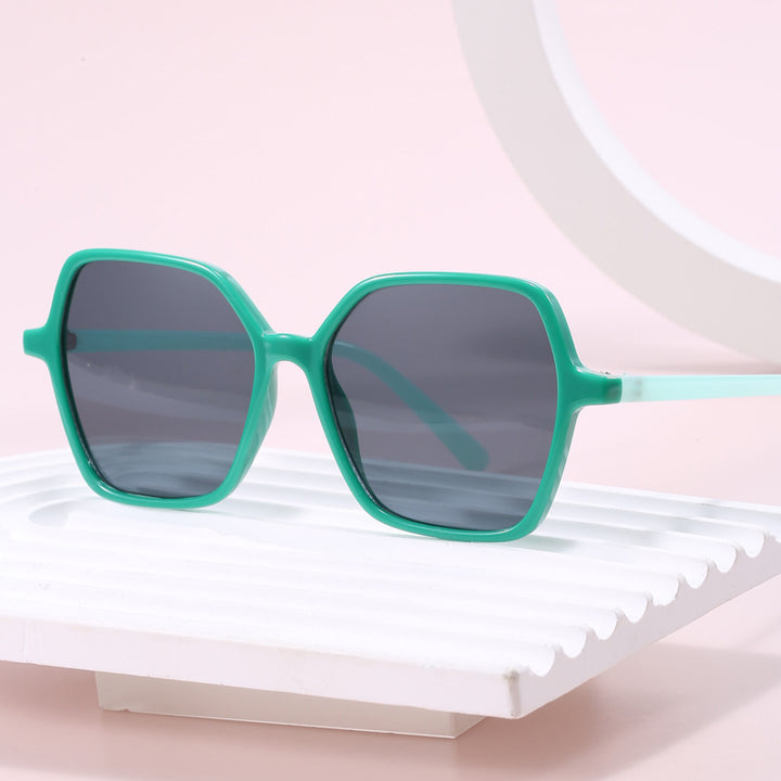 Women's oversized sunglasses in fascinating design Stornfield