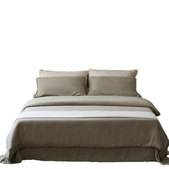 Linen bedding set with ruffled hem