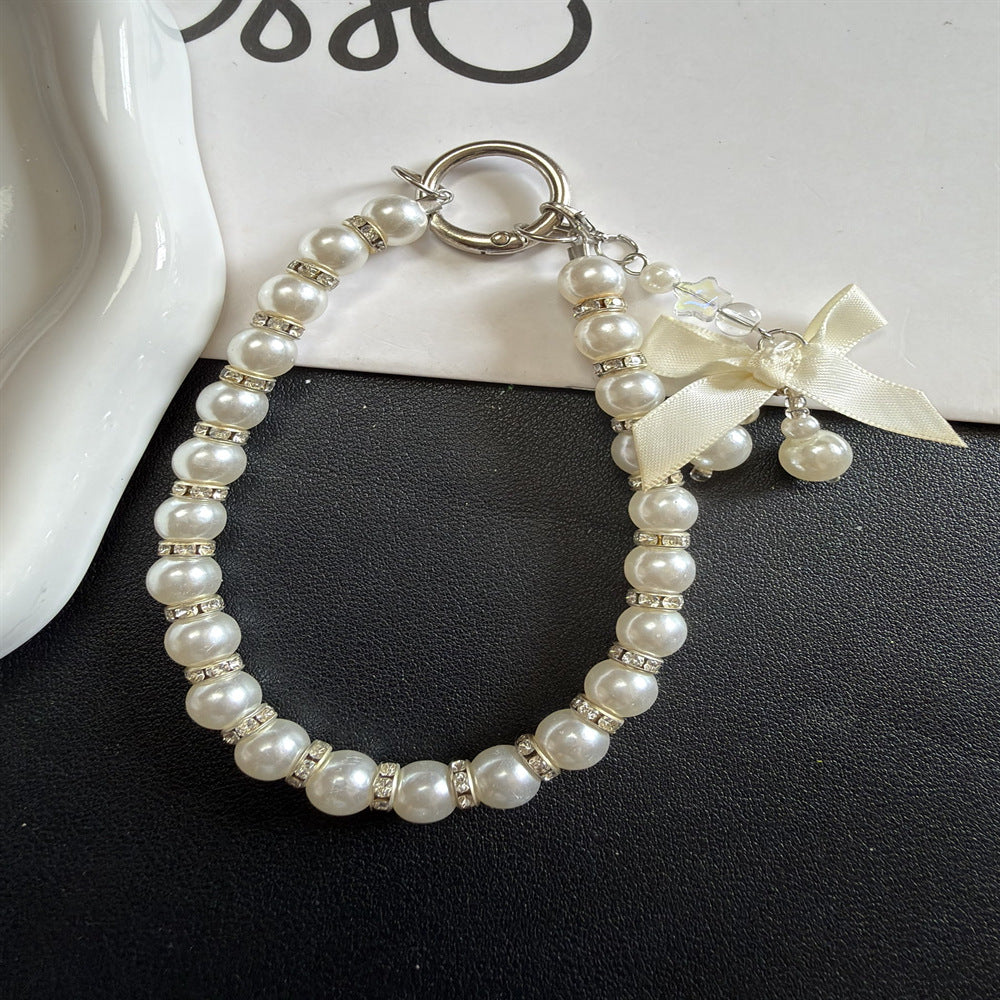 Elegant Pearled Charm Keychain Stornfield