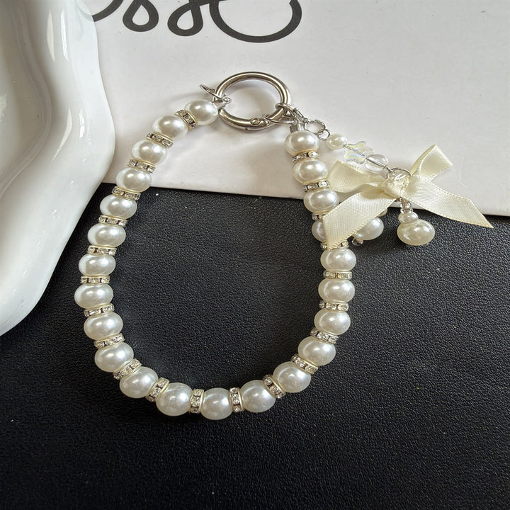 Elegant Pearled Charm Keychain Stornfield