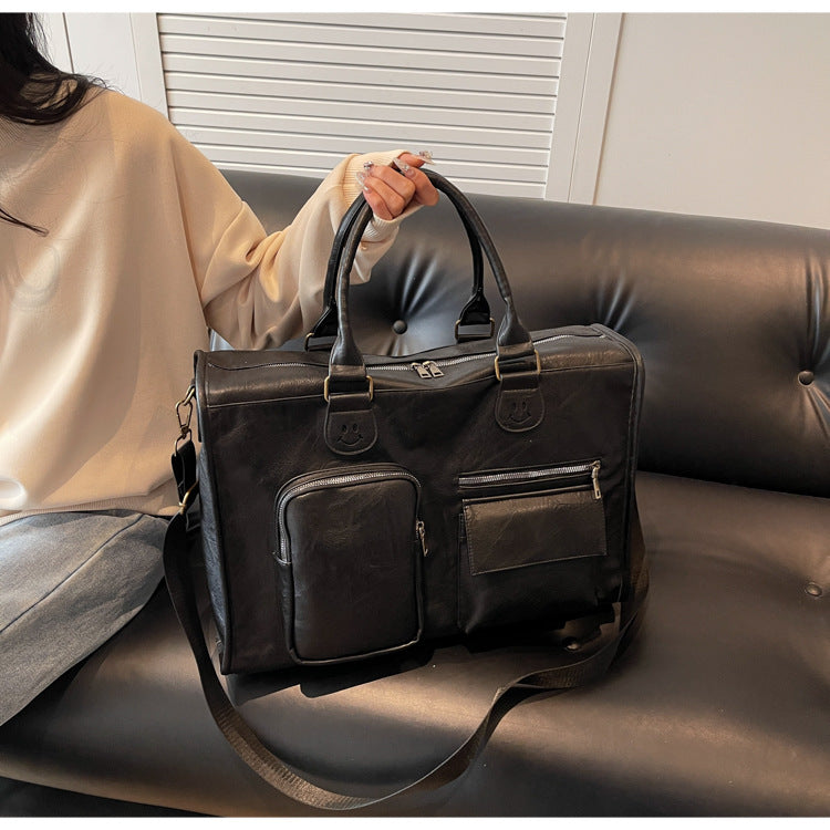 Elegant everyday and travel bag with multiple compartments Stornfield