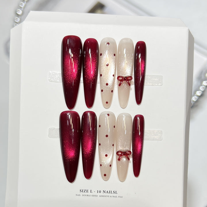 Artistic Press-On Nail Set with Elegant Floral Design Stornfield