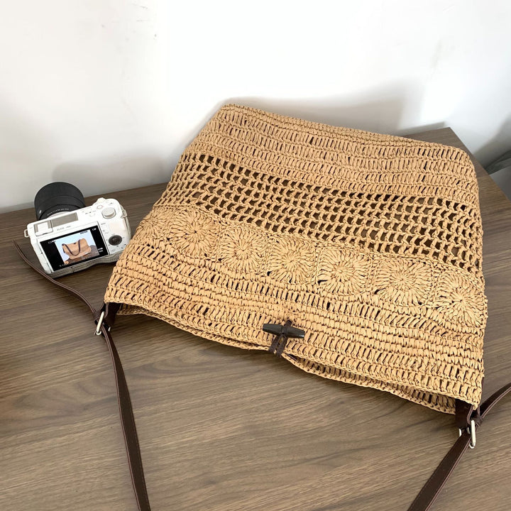 Braided handbag with sturdy leather straps Stornfield