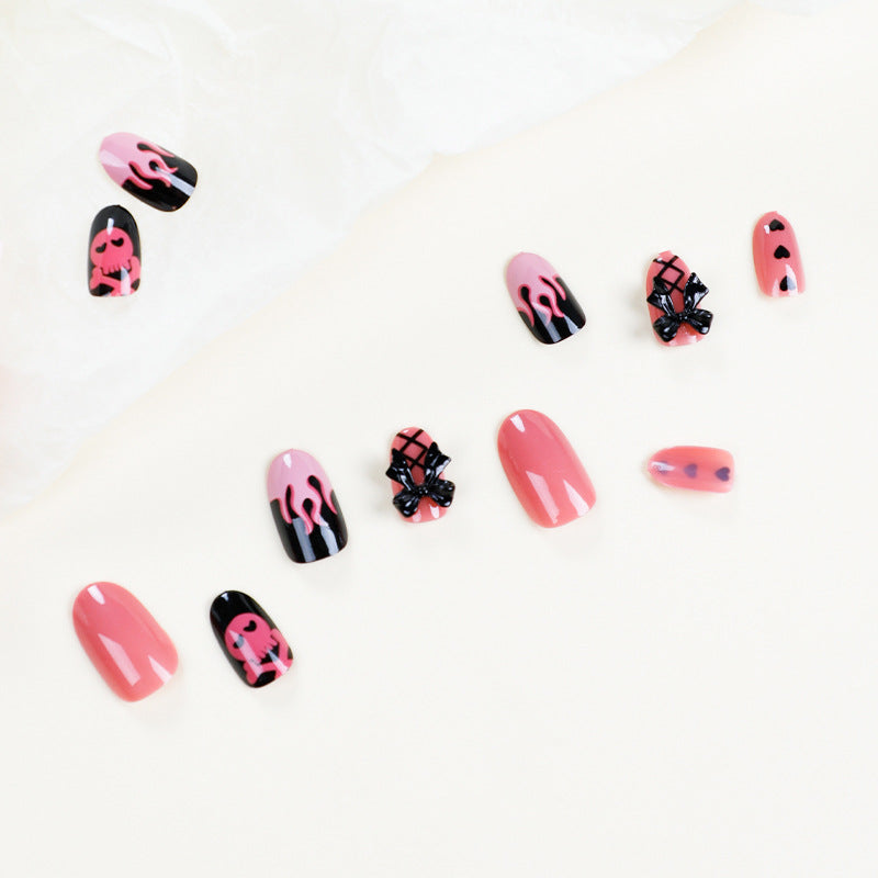 Artful Nail Art with Trendy Designs Stornfield