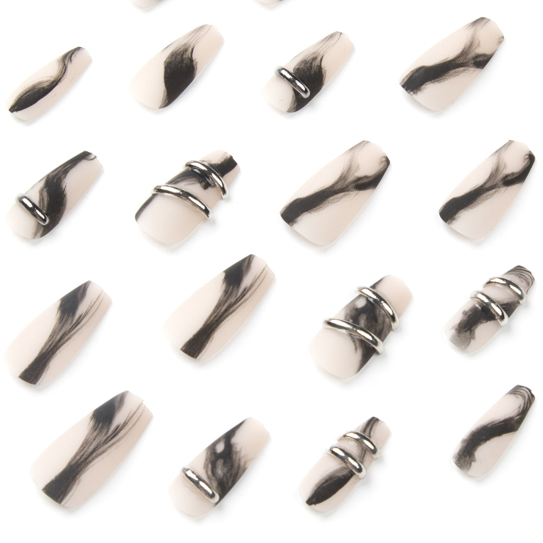 Trendy and creative artificial nails Stornfield