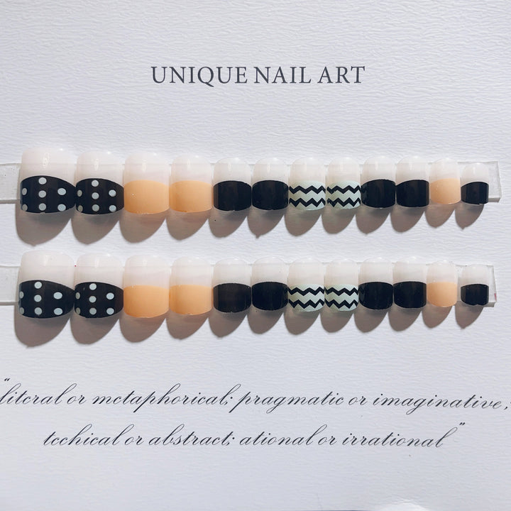 Artistic Press-On Nail Design Set with Geometric Patterns