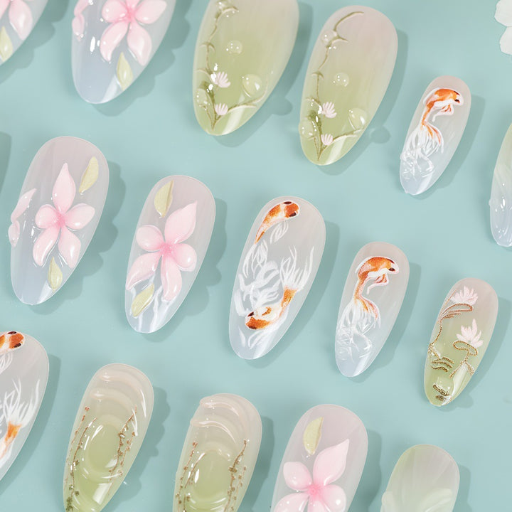 Artificial nails with floral designs Stornfield