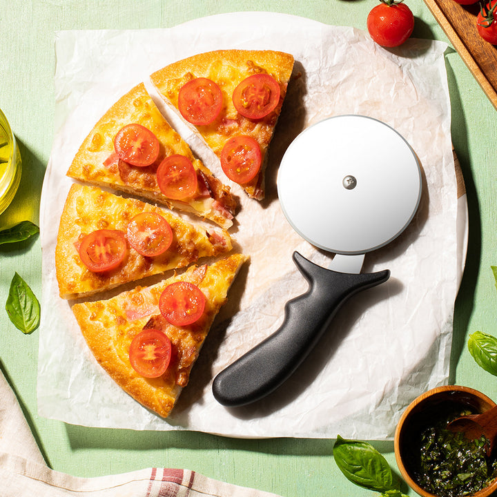 Ergonomic Pizza Cutter Made of Stainless Steel Stornfield