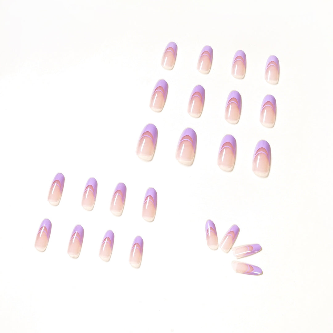 Elegant artificial nails with fine ombre design and noble accents Stornfield