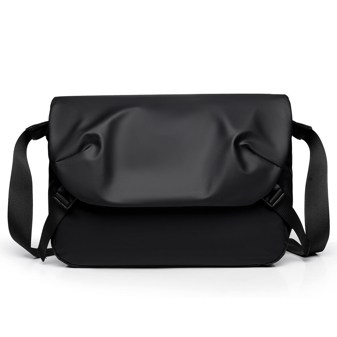 Water-Resistant Messenger Bag Stornfield