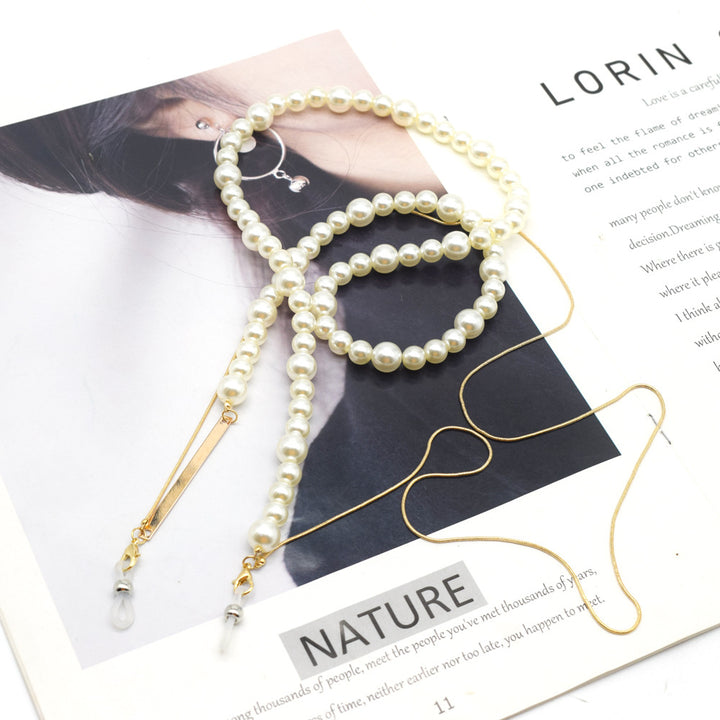 Decorative Pearl-Accented Eyewear Chain Stornfield