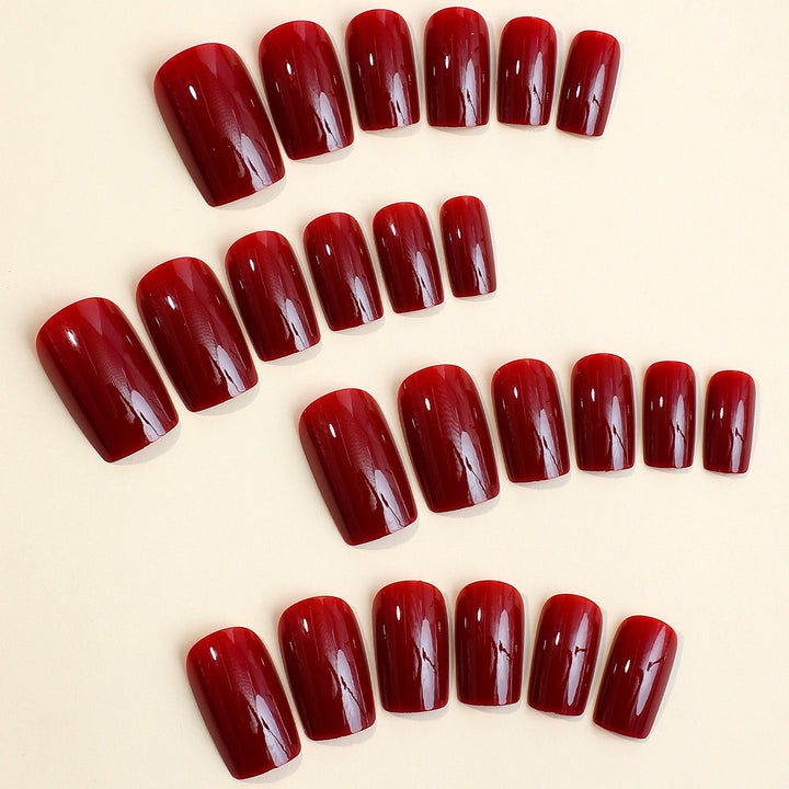 Artificial nail set with elegant, glossy finish Stornfield