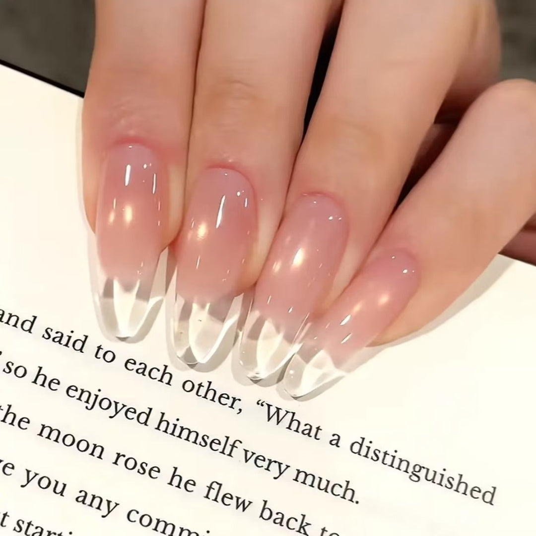 Elegant French Tip Nail Extensions