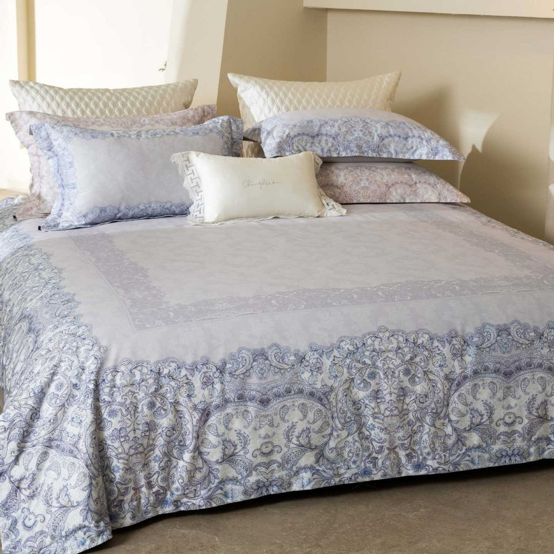 Exclusive bedding set with dark floral jacquard and satin border finish