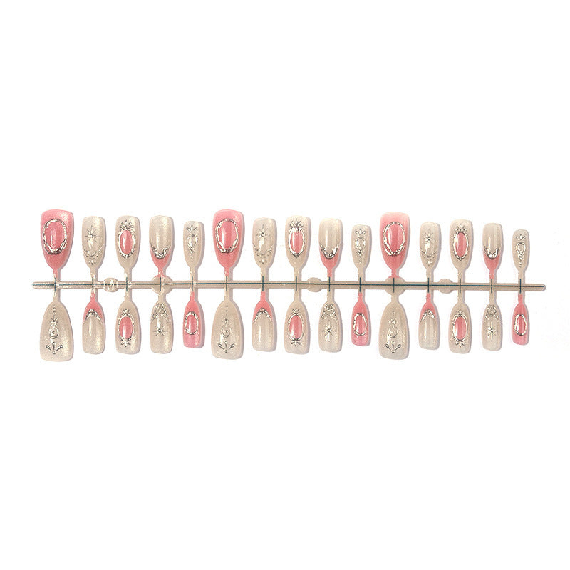 Artificial nail set with glamorous floral and metallic accents Stornfield