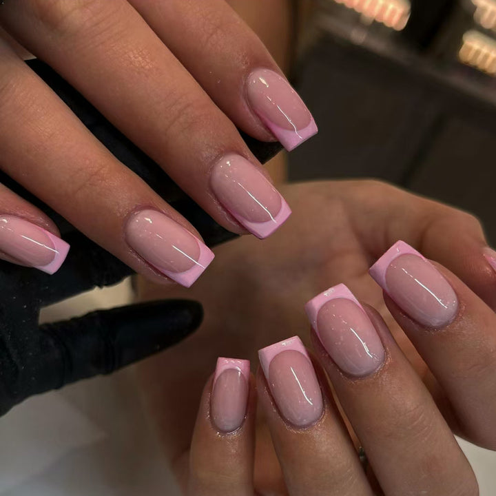 Artful fingernails with luxurious design Stornfield