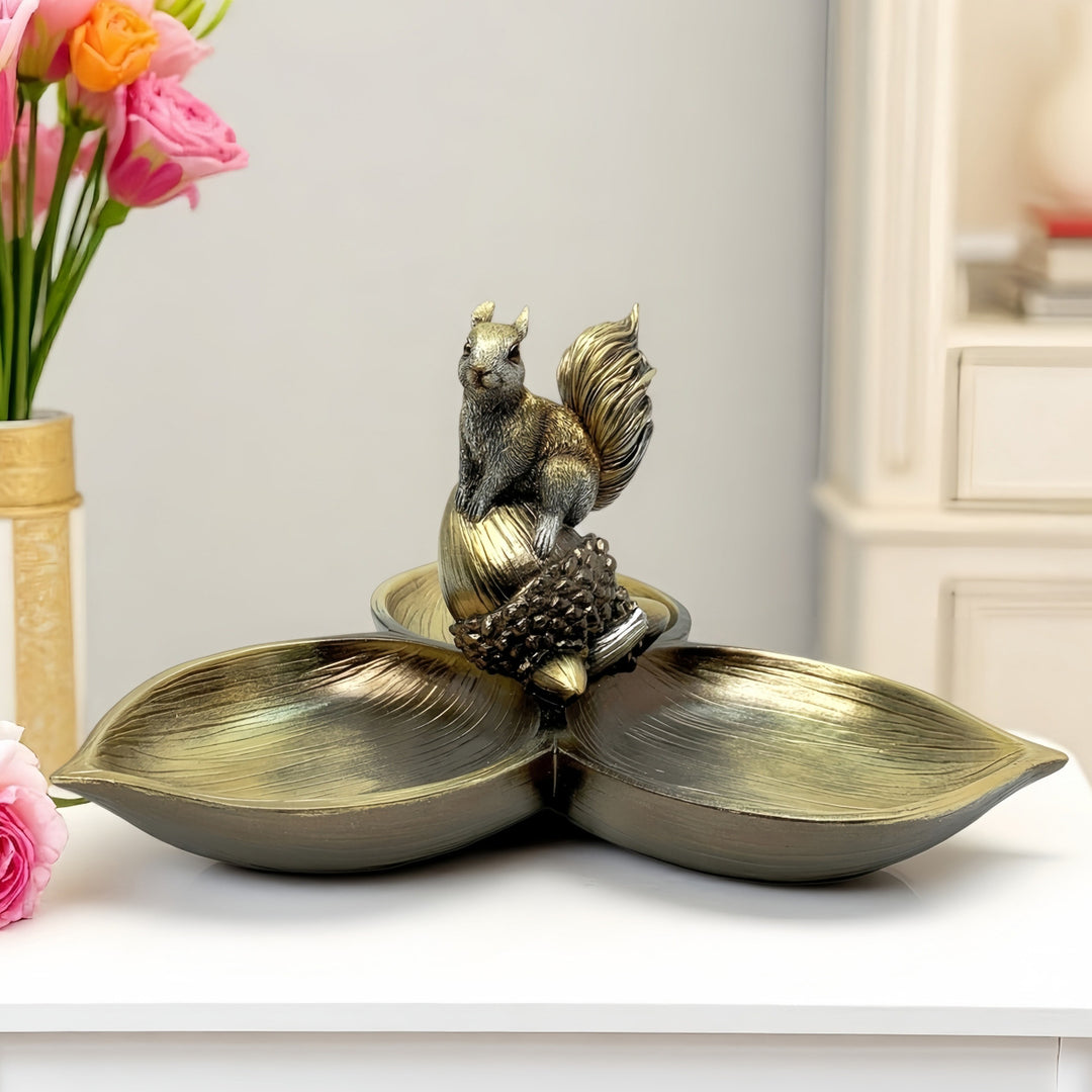 Decorative bowl with squirrel motif Stornfield