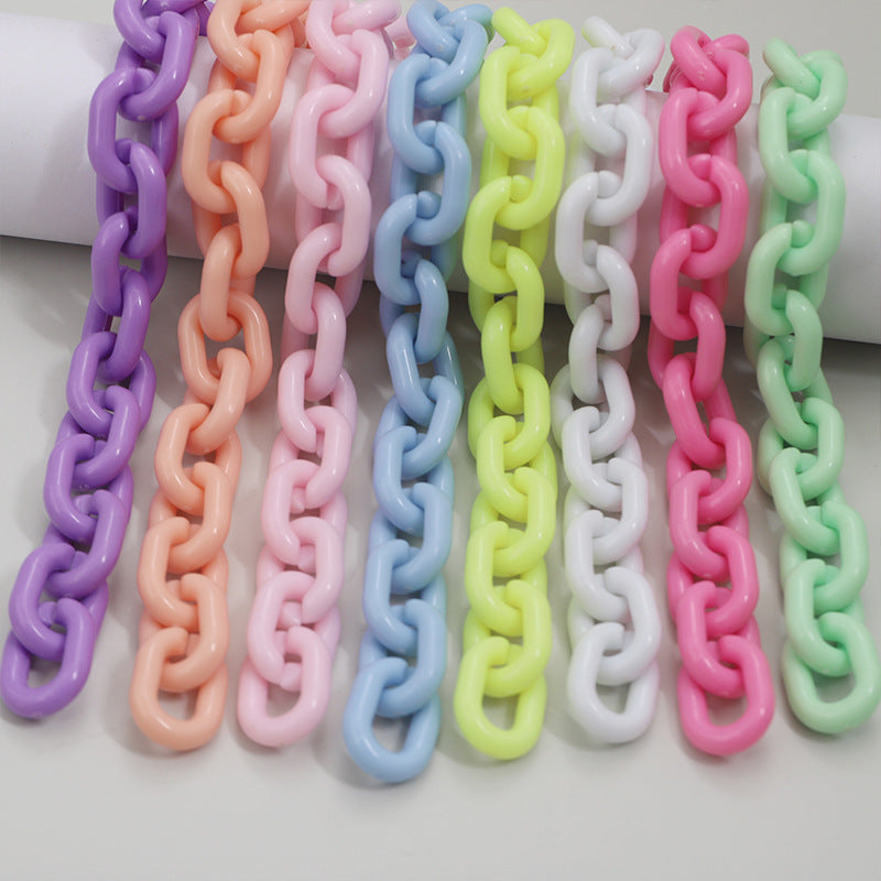 Decorative Resin Chain Stornfield