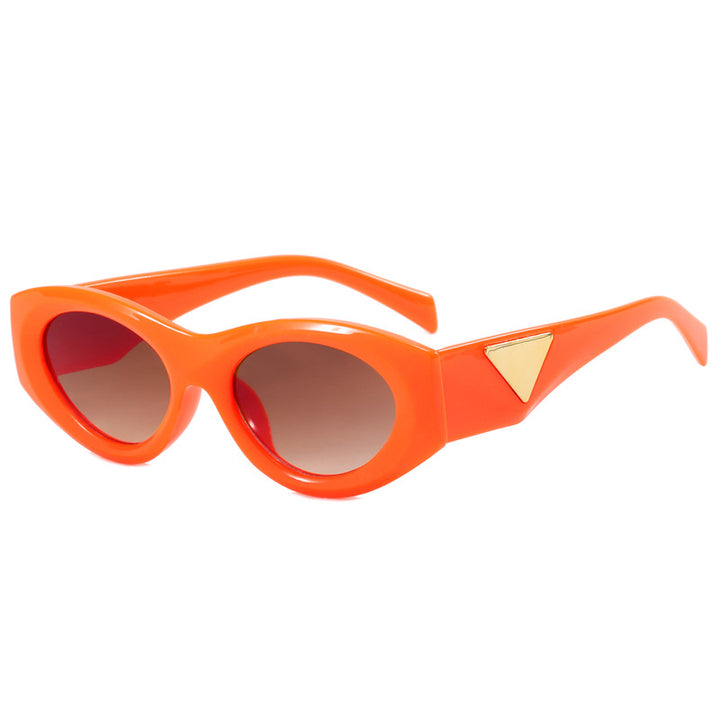 Women Retro-inspired Sunglasses with distinctive accents Stornfield