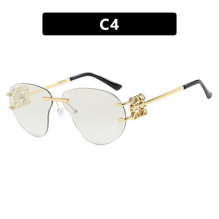Women's fashionable sunglasses in elegant aviator style with gemstone details Stornfield