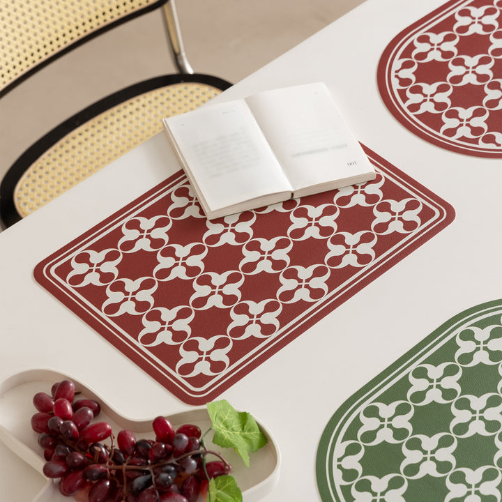 Wipeable retro placemats made of artificial leather with geometric pattern Stornfield