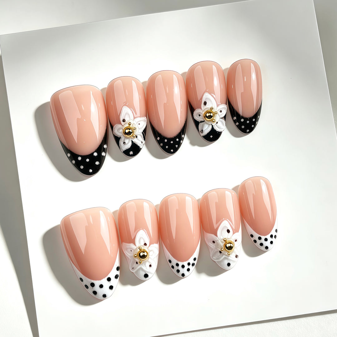 Elegant Themed Press-On Nail Collection