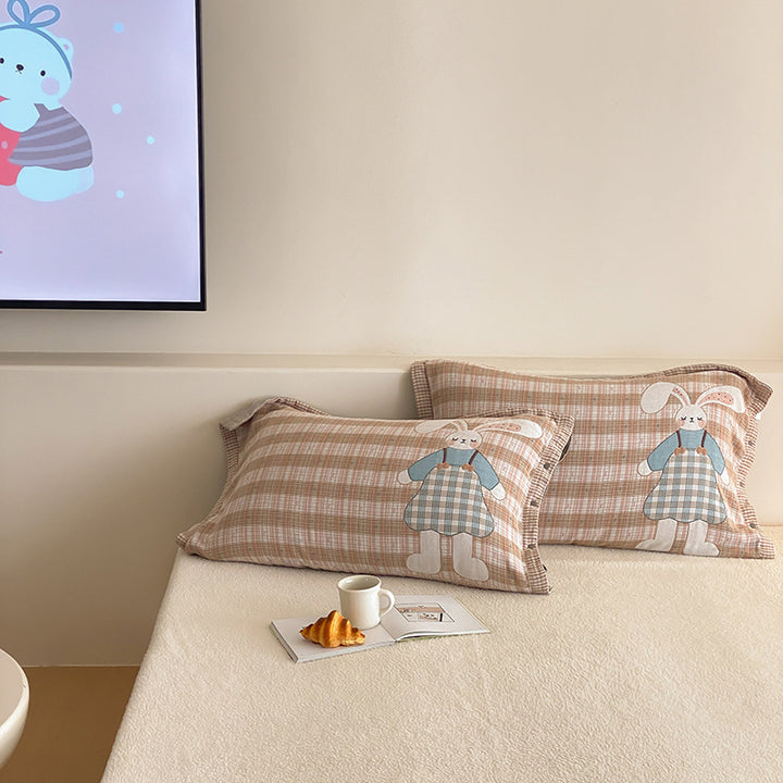 Kids' pillowcases with cute bear applique and checkered muslin look