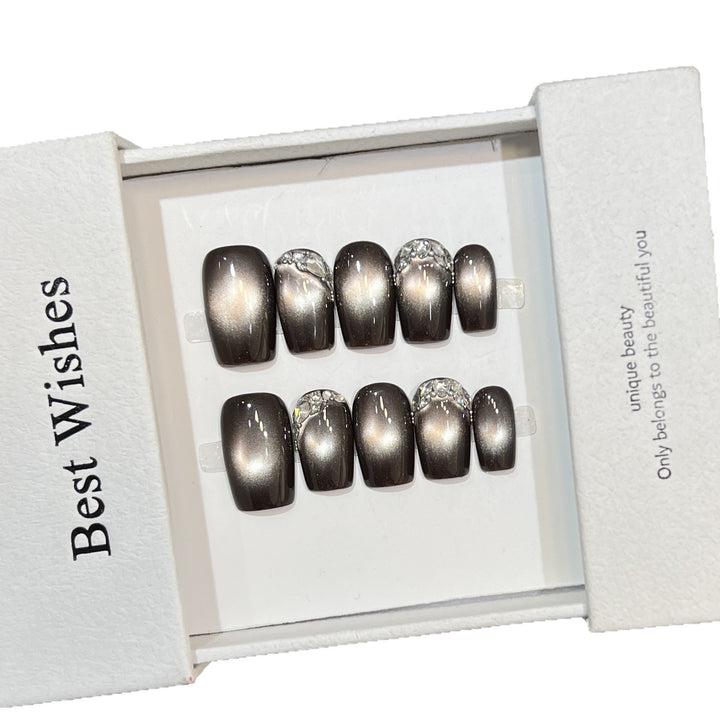 Elegant Press-On Nail Art Set with Rhinestone Accents Stornfield